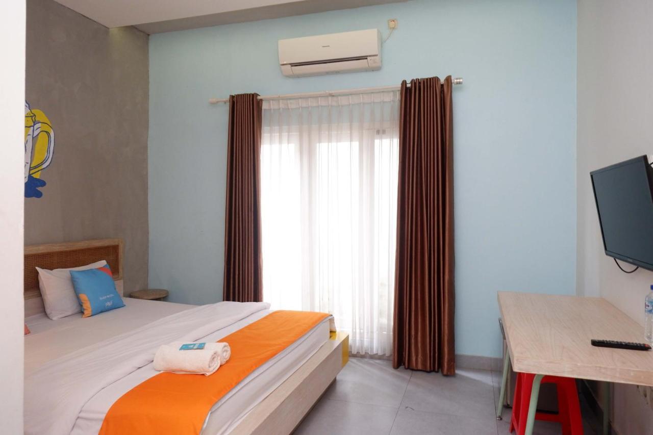 Sans Hotel Absari Yogyakarta Jarakan Exterior foto