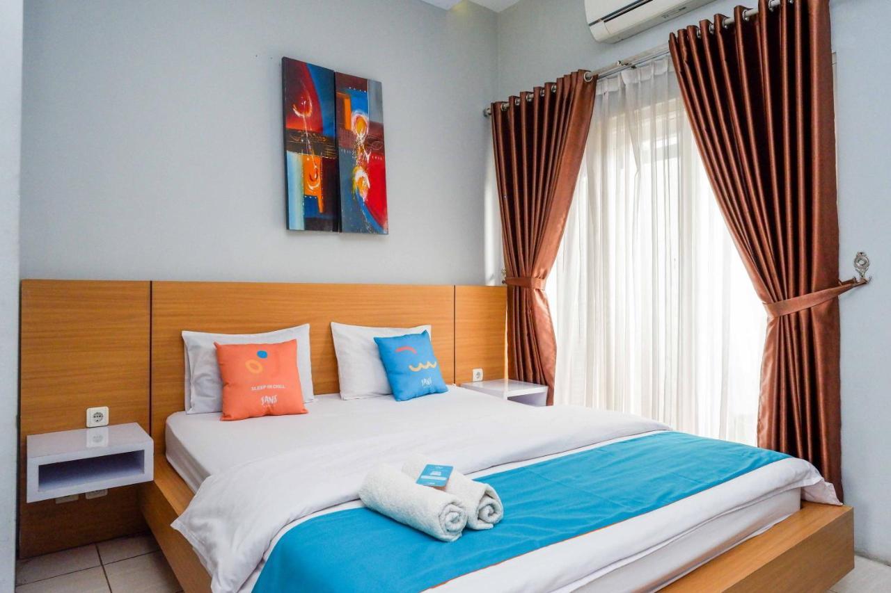 Sans Hotel Absari Yogyakarta Jarakan Exterior foto